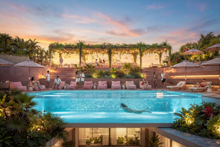 Makai Rooftop Pool